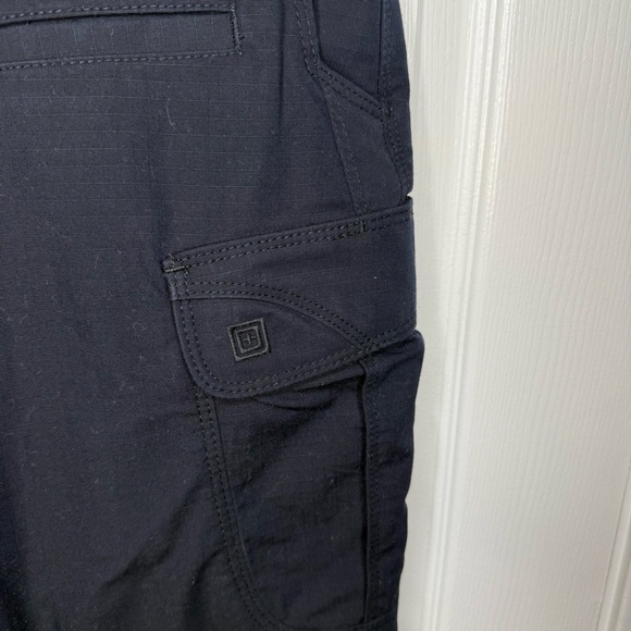5.11 Tactical Dark Navy Blue Cargo Pants Relaxed Fit Size 42 Waist 30 Length GUC - Picture 10 of 10
